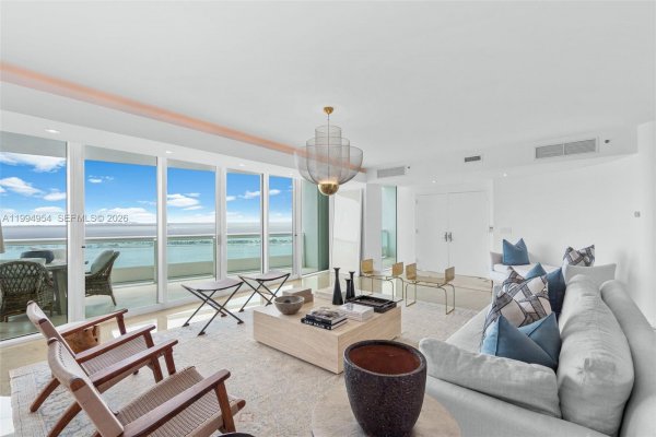 1643 Brickell Ave #2805 Miami, FL 33129