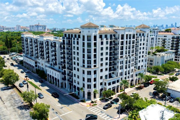 301 Altara Ave #418 Coral Gables, FL 33146