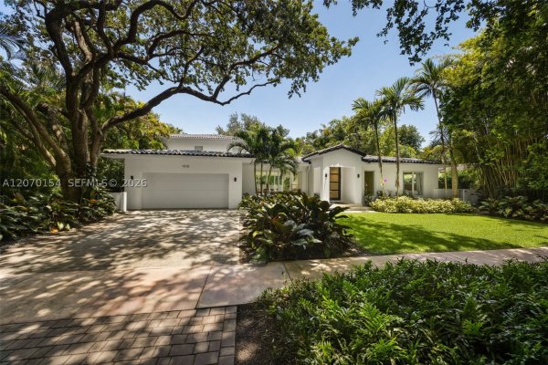 1015 Bayamo Ave Coral Gables, FL 33146