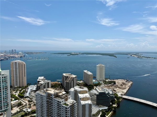 465 Brickell Ave #5605 Miami, FL 33131