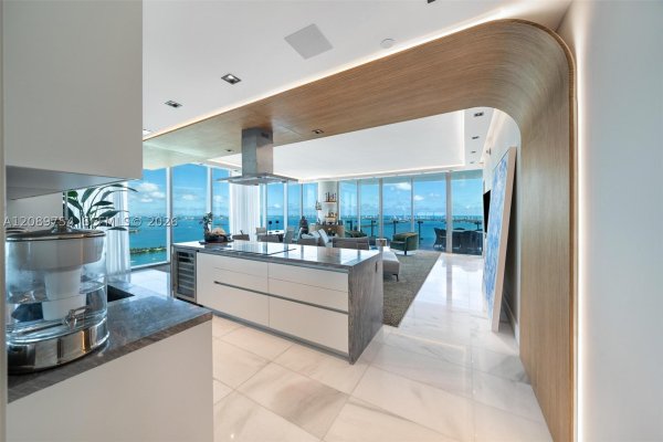 700 NE 26th Ter #3901 Miami, FL 33137