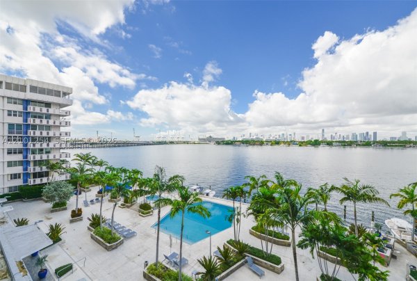800 West Ave #629 Miami Beach, FL 33139