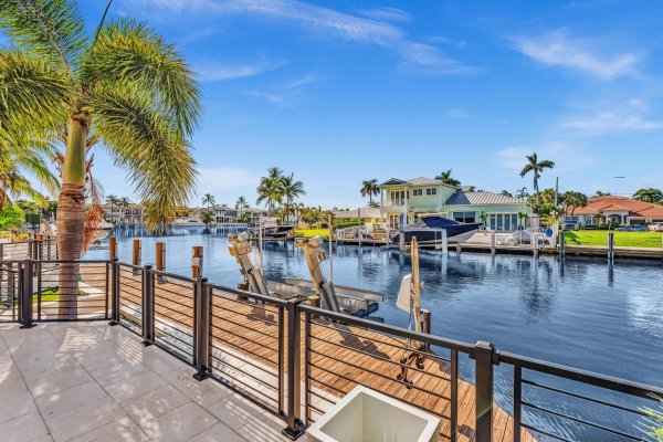 2888 NE 33rd Lighthouse Point, FL 33064
