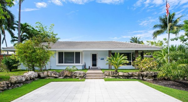 2417 SE 19th Fort Lauderdale, FL 33316