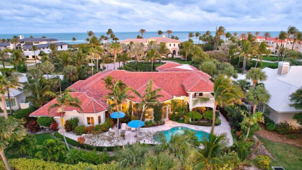 2995 SE Dune Dr Stuart, FL 34996 2995 SE Dune Dr Stuart, FL 34996