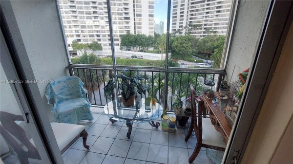 501 Three Iss Blvd #417 Hallandale Beach, FL 33009
