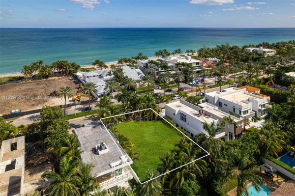 284 Ocean Blvd Golden Beach, FL 33160