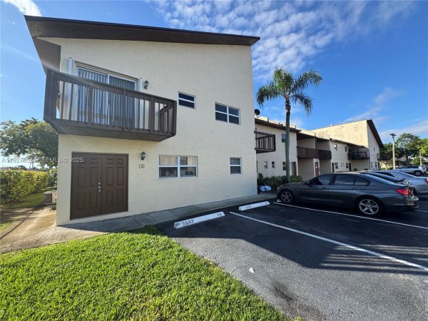 6607 Winfield Blvd #A-48 Margate, FL 33063