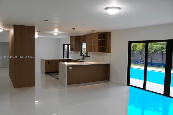 7630 SW 94th Ave Miami, FL 33173