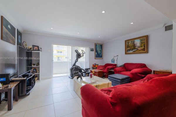 7401 SW 82nd St #109s Miami, FL 33143