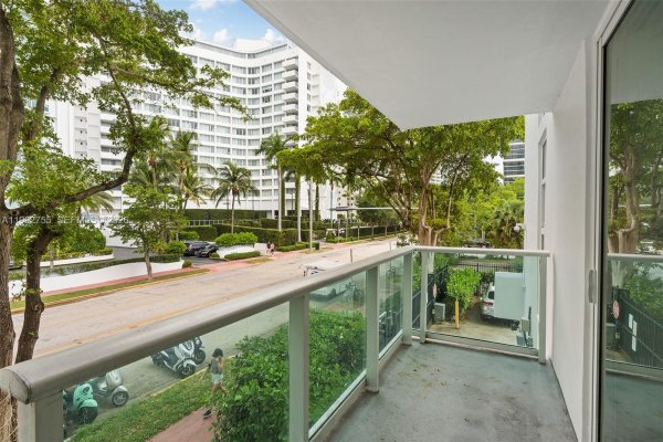 1035 West Ave #201 Miami Beach, FL 33139