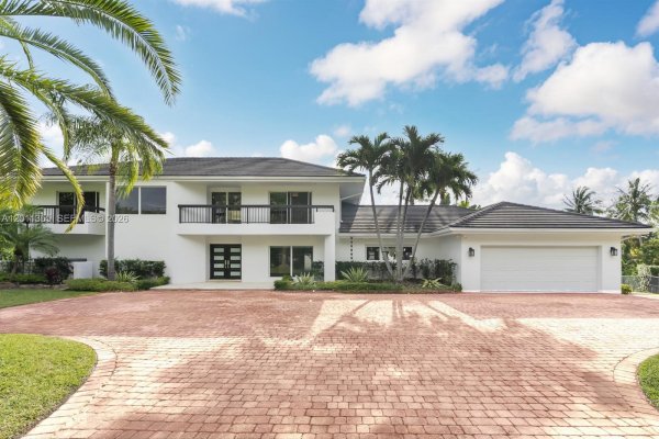 413 Santurce Ave Coral Gables, FL 33143