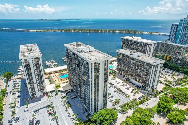 1925 Brickell Ave #D610 Miami, FL 33129