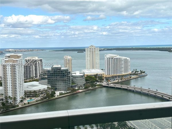 500 Brickell Ave #3302 Miami, FL 33131