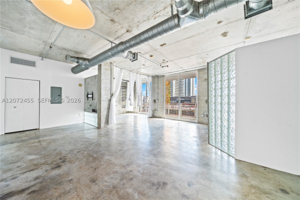 444 NE 30th St #702 Miami, FL 33137