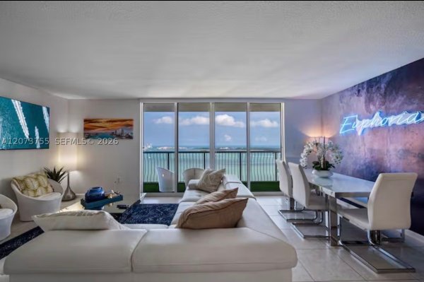 1200 Brickell Bay Dr #4101 Miami, FL 33131