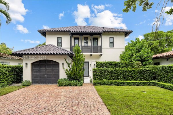 705 Madeira Ave Coral Gables, FL 33134