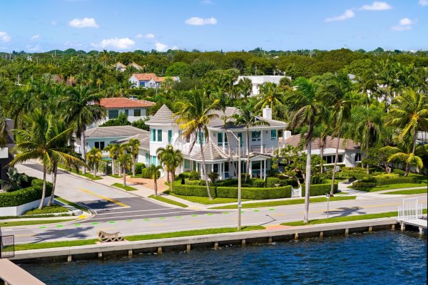 6917 S Flagler Dr West Palm Beach, FL 33405