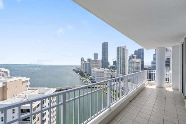 801 Brickell Key Blvd #2903 Miami, FL 33131