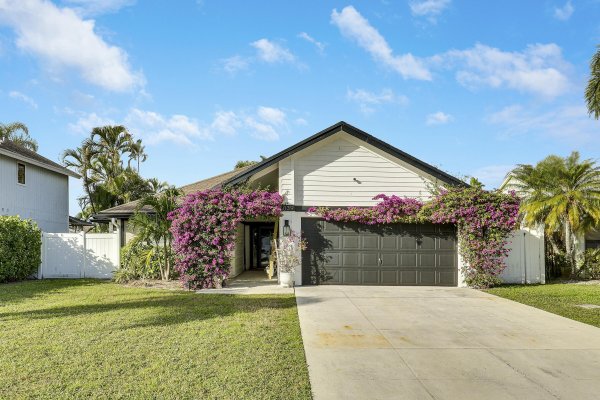 6039 Adams St Jupiter, FL 33458