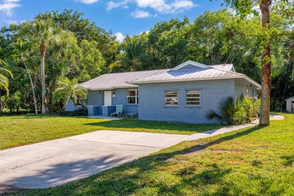 13228 158th Jupiter, FL 33478