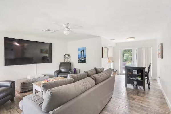 1519 Treemont Ave Jupiter, FL 33469