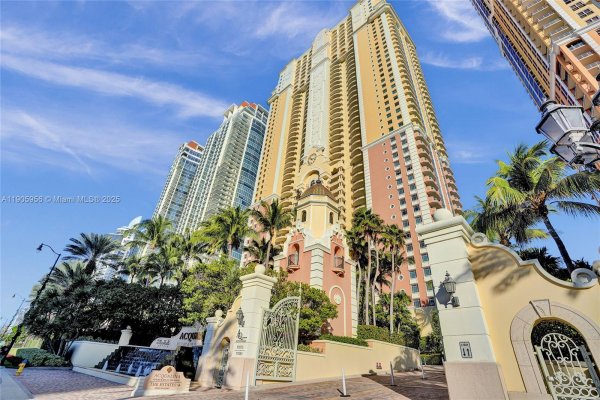 17875 Collins Ave #2605 Sunny Isles Beach, FL 33160