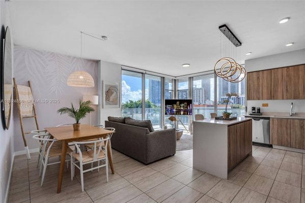 3900 Biscayne Blvd #S-312 Miami, FL 33137