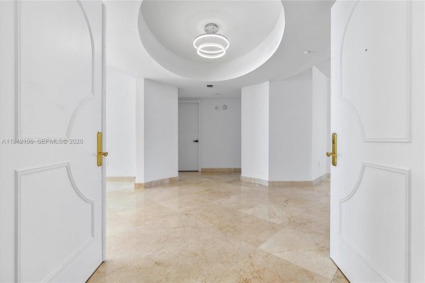 19111 Collins Ave #1102 Sunny Isles Beach, FL 33160