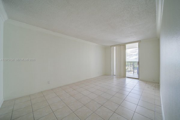 2903 N Miami Bch Blvd #1006 North Miami Beach, FL 33160