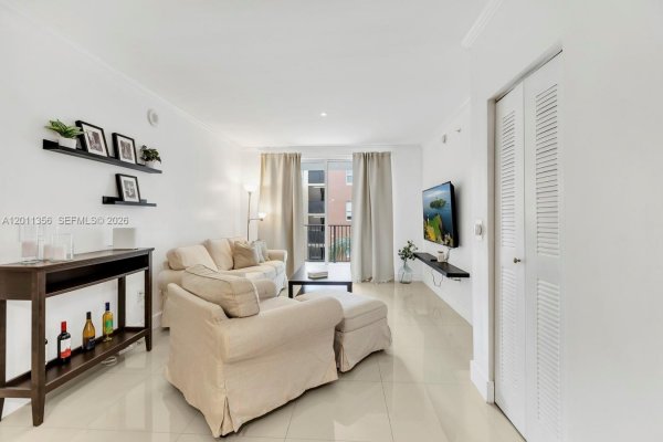 17100 N Bay Rd #1610 Sunny Isles Beach, FL 33160