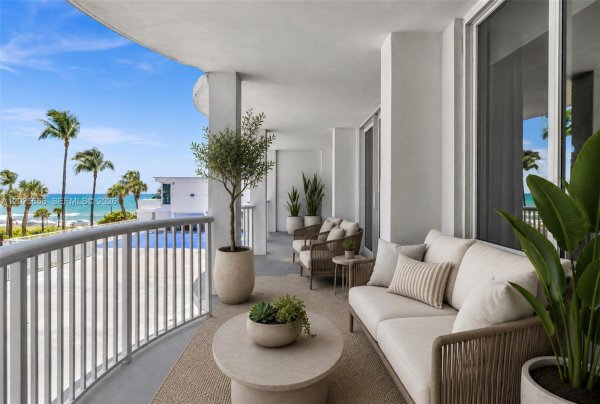 5401 Collins Ave #107 Miami Beach, FL 33140