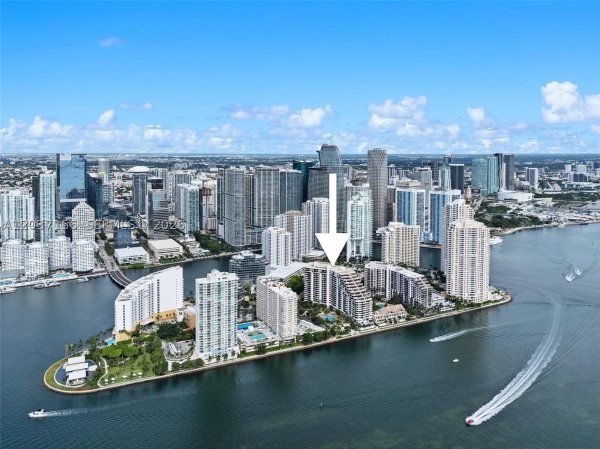 520 Brickell Key Dr #A1005 Miami, FL 33131