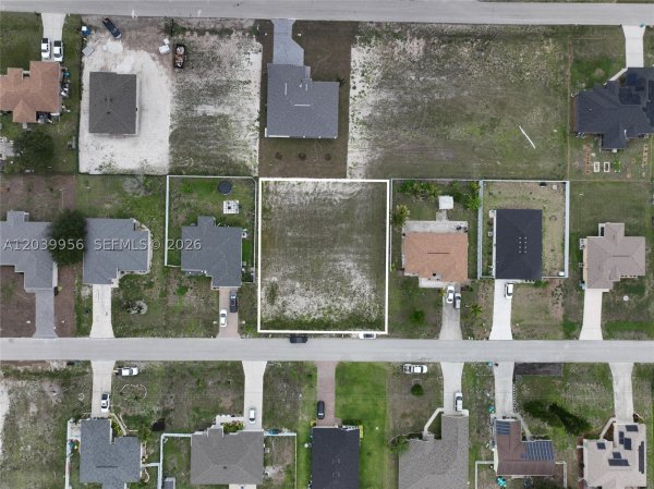 530 NW 23rd Ter Cape Coral, FL 33993