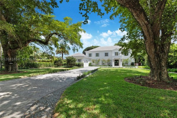 1241 Mariola Ct Coral Gables, FL 33134