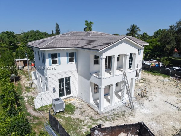 8250 SW 130th St Pinecrest, FL 33156