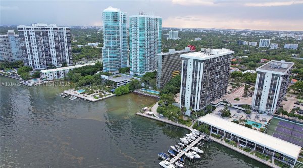 1925 Brickell Ave #1501D Miami, FL 33129