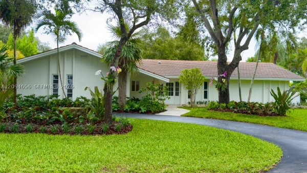 7521 SW 175th St Palmetto Bay, FL 33157