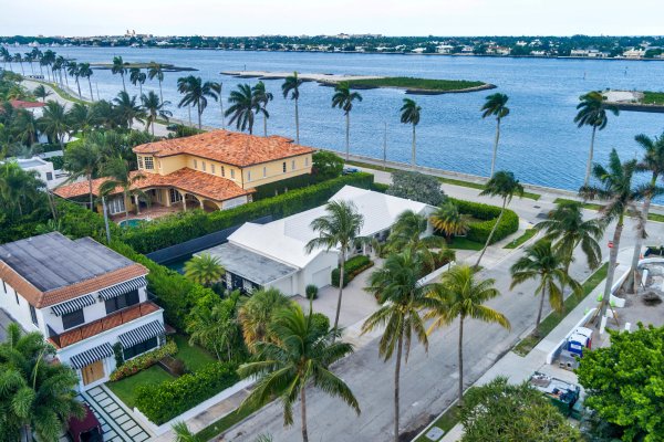 185 Almeria Rd West Palm Beach, FL 33405