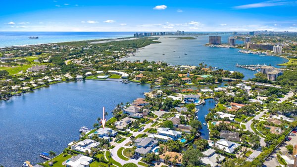 11730 Lake Shr North Palm Beach, FL 33408