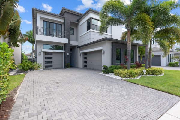 9029 Dulcetto Boca Raton, FL 33496