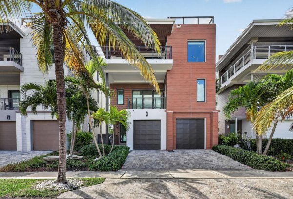 336 Balboa St Hollywood, FL 33019