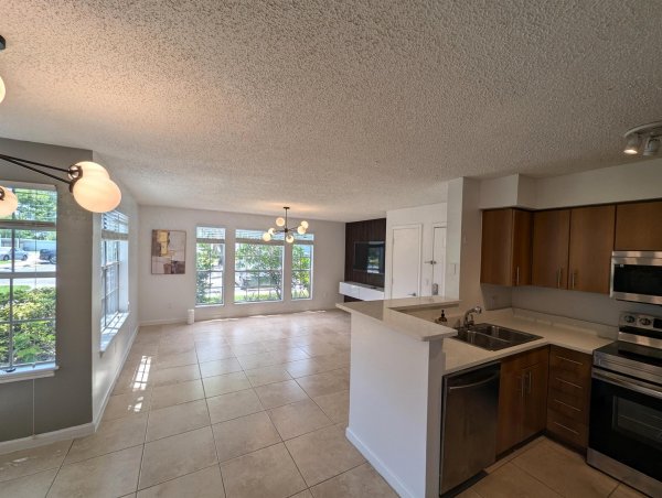 1215 Crystal Way #G Delray Beach, FL 33445