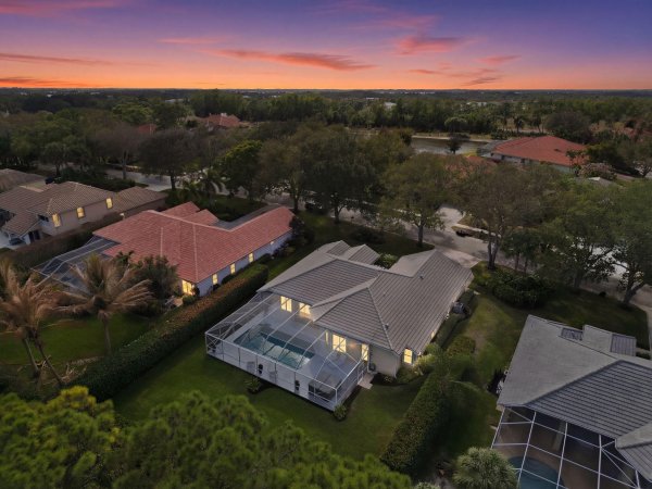 159 N River Jupiter, FL 33458