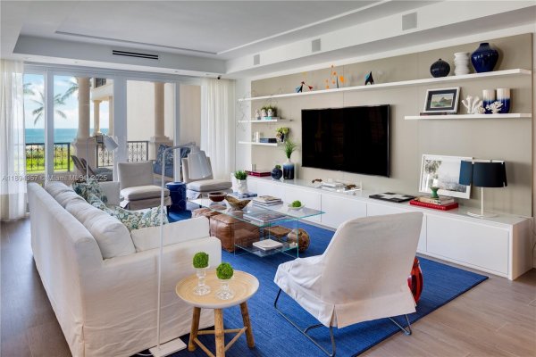 19222 Fisher Is Dr #19222 Miami Beach, FL 33109