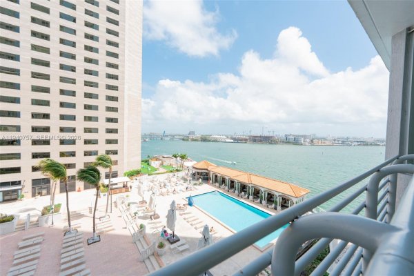335 S Biscayne Blvd #1108 Miami, FL 33131