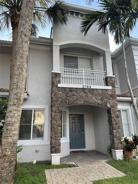 2764 SW 83rd Ave #106 Miramar, FL 33025