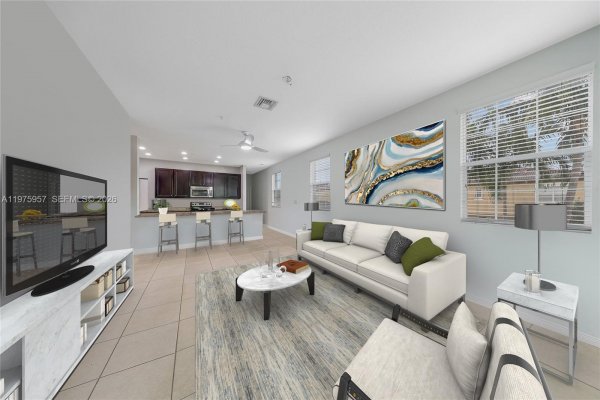 14776 SW 10th St #10501 Pembroke Pines, FL 33027