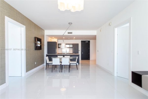 200 Biscayne Blvd Way #4512 Miami, FL 33131