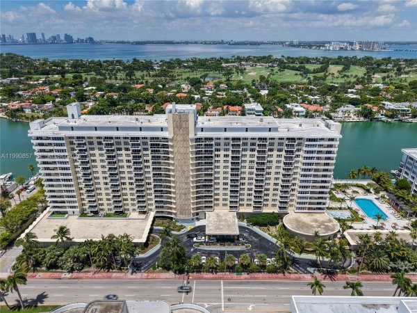 5600 Collins Ave #14K Miami Beach, FL 33140
